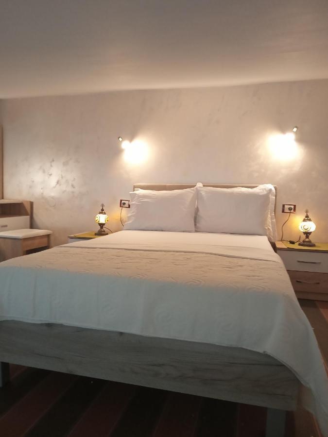 Apartments With Sea View In Prcanj Kotor Eksteriør bilde