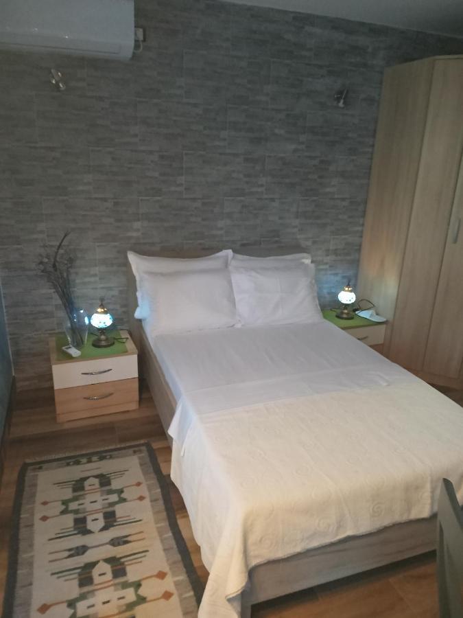 Apartments With Sea View In Prcanj Kotor Eksteriør bilde
